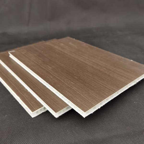 使用cfrt纖(xiān)維增強(qiang)複合材(cái)料的優(you)勢：具有(you)高強度(dù)和抗疲(pi)勞性