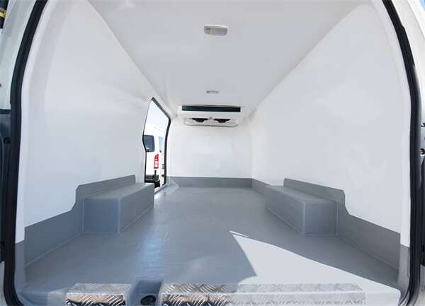 CFRT複合闆(pǎn)蒙皮冷藏車具(jù)有良好冷藏密(mì)封效果